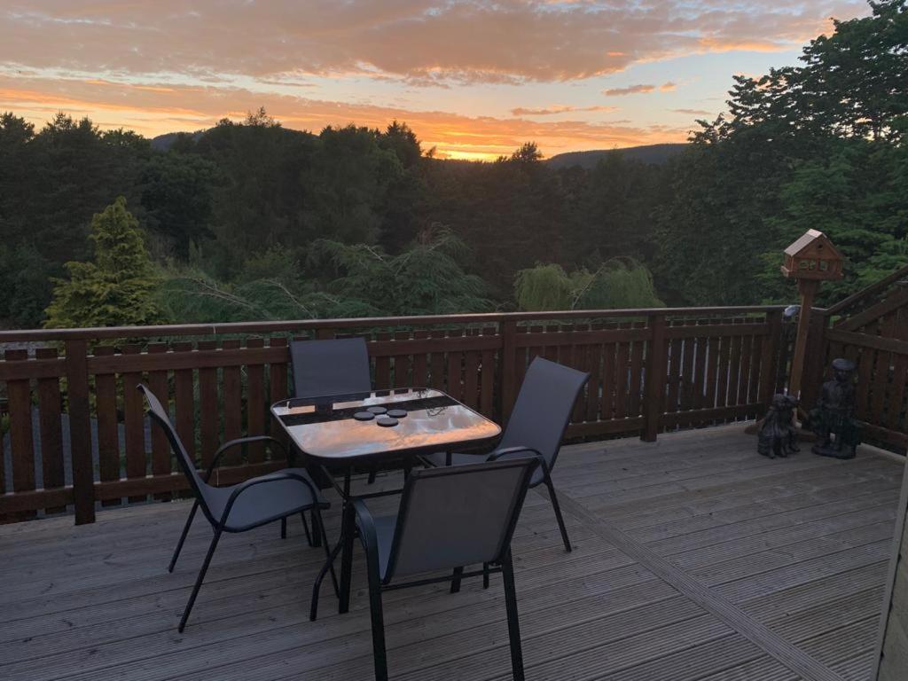 Beautiful 2 Bedroom Lodge With Stunning Views Blair Atholl Exteriér fotografie