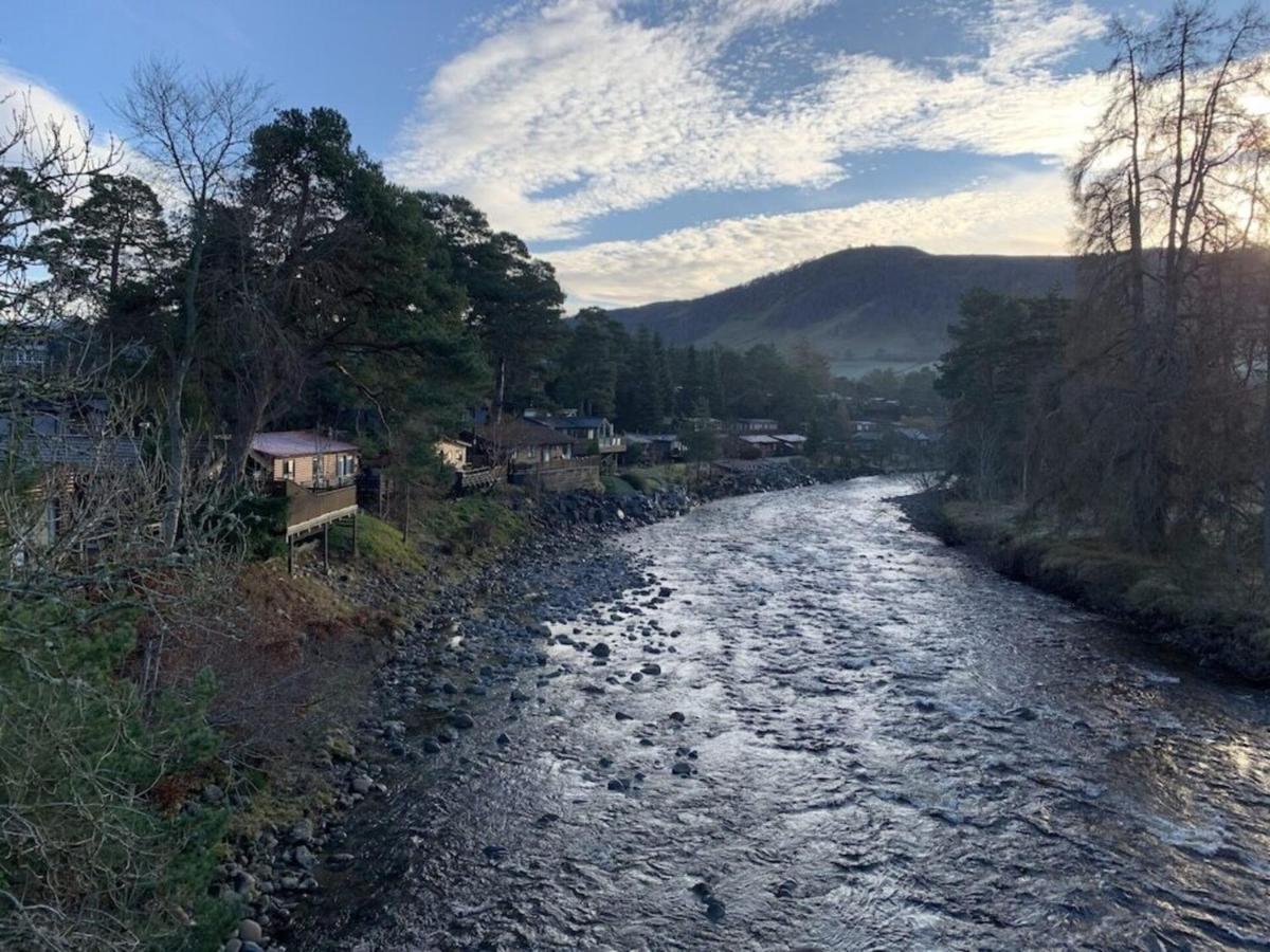 Beautiful 2 Bedroom Lodge With Stunning Views Blair Atholl Exteriér fotografie